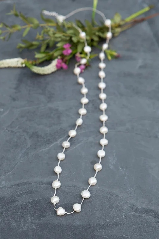 Ladies necklaces retro charm designs-Pressed Pearl Necklace