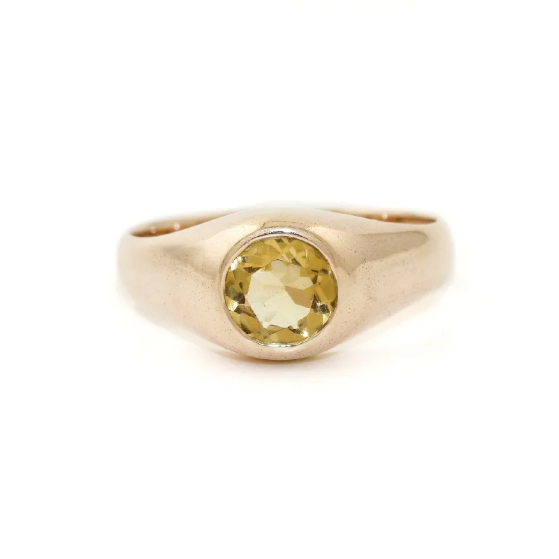 ladies ring hammered gold-10k Gold x Round Brilliant-Cut Citrine Signet