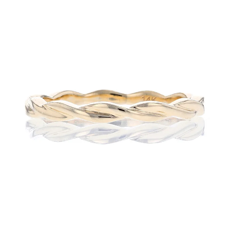 ladies ring celestial sustainable-Yellow Gold Twisted Band