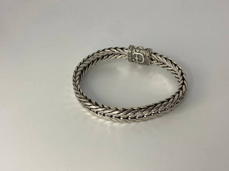 Ladies bracelets fragile beauty styles-Braided Silver Bracelet