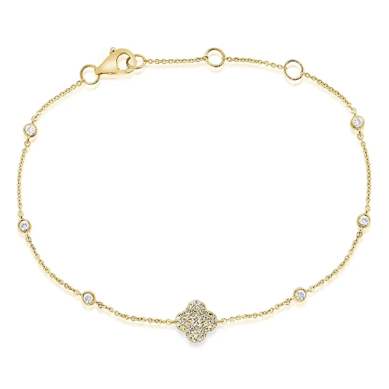 Ladies bracelets organic shape designs-Single Diamond Clover Bracelet